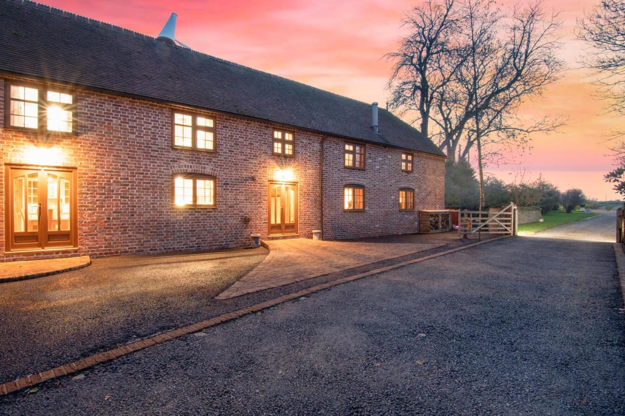 The Roost Group - The Coach House - Hot Tub Vila Gravesend Exterior foto